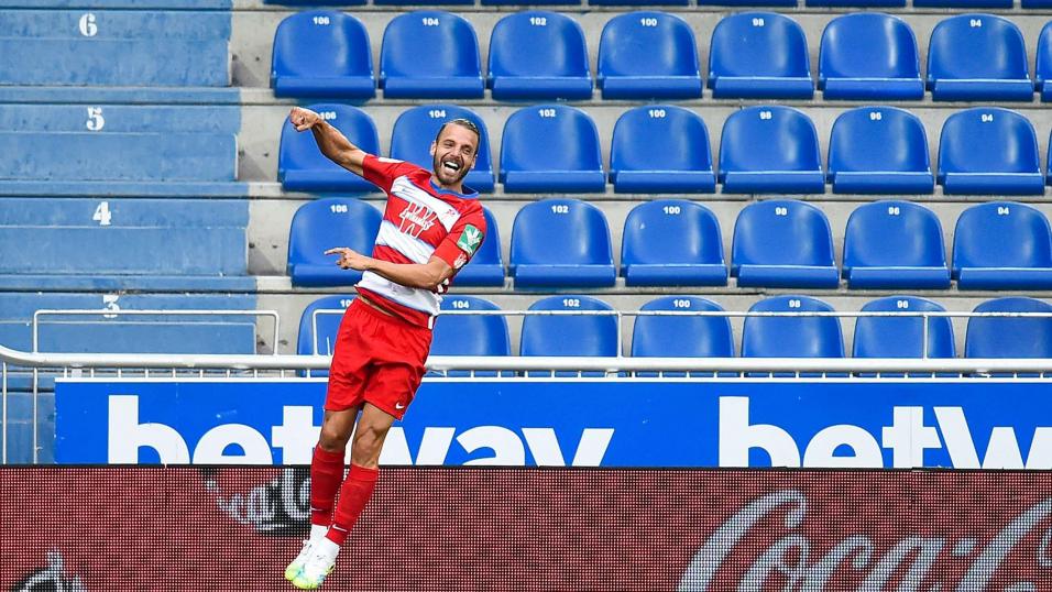 Granada striker Roberto Soldado.
